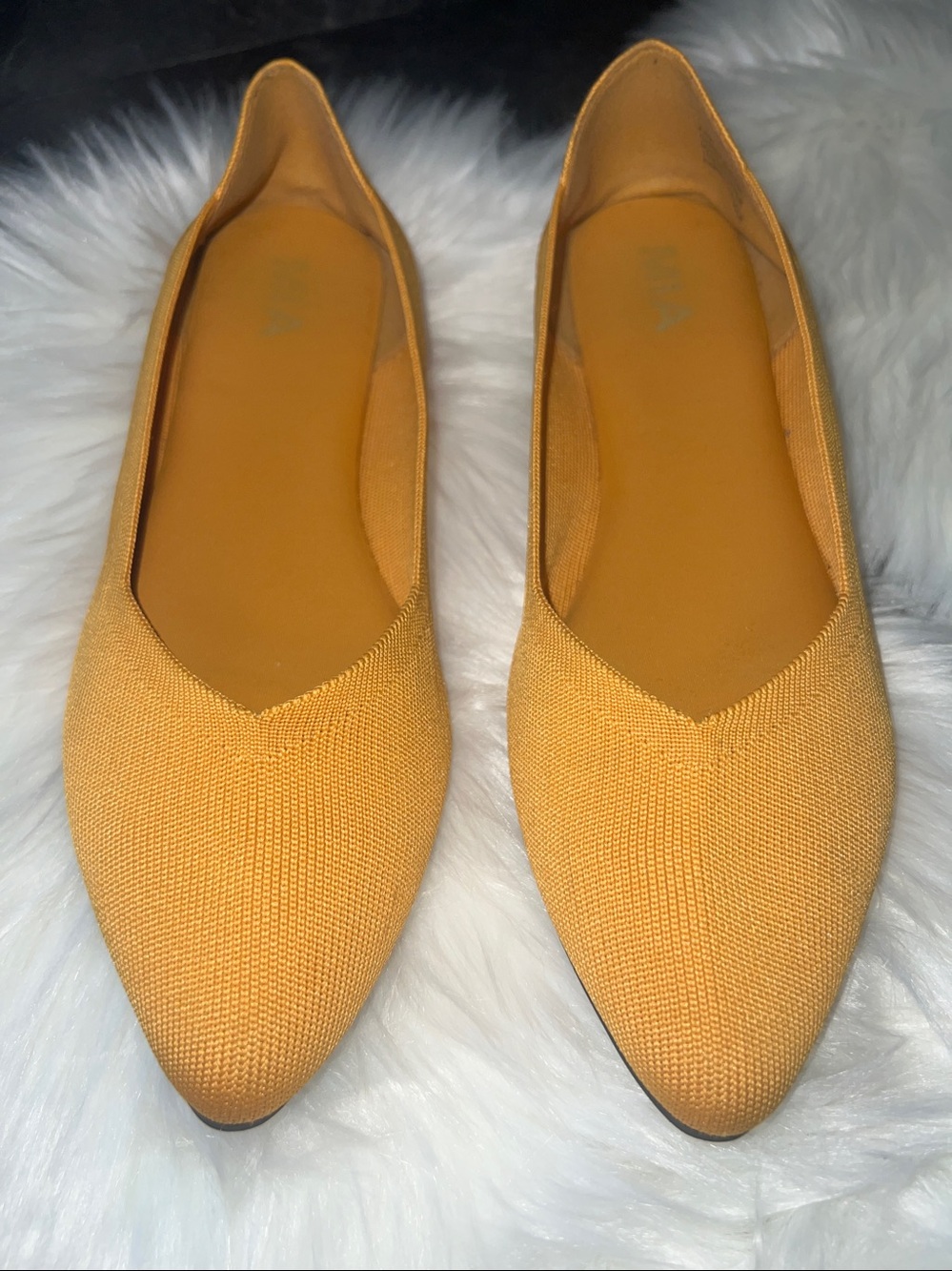 MIA Kerri Mustard Yellow Pointed Knit Flats ladies size 8.5